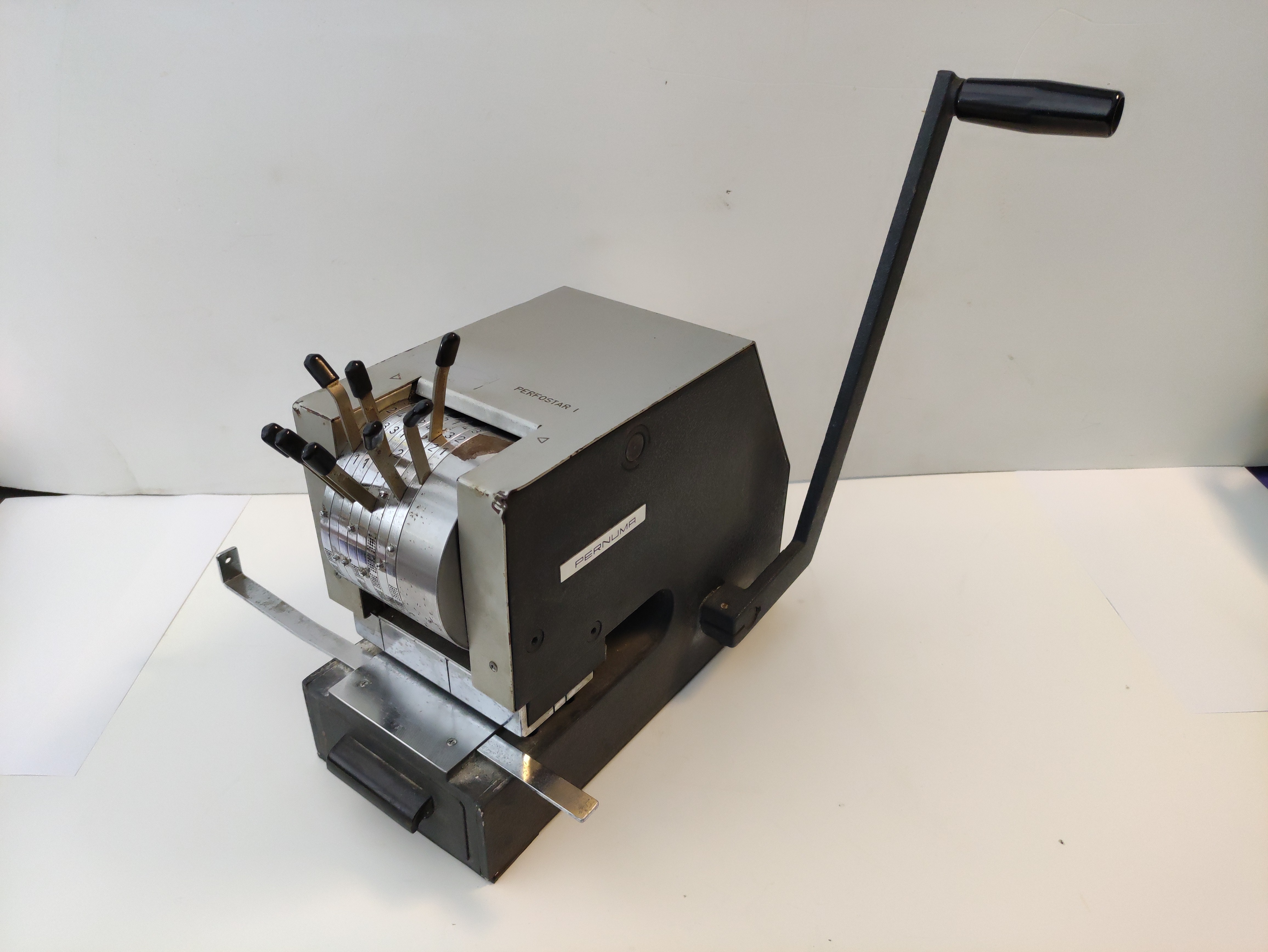 maquina marcador talonarios banco metal 23-35x15-30x30 1u